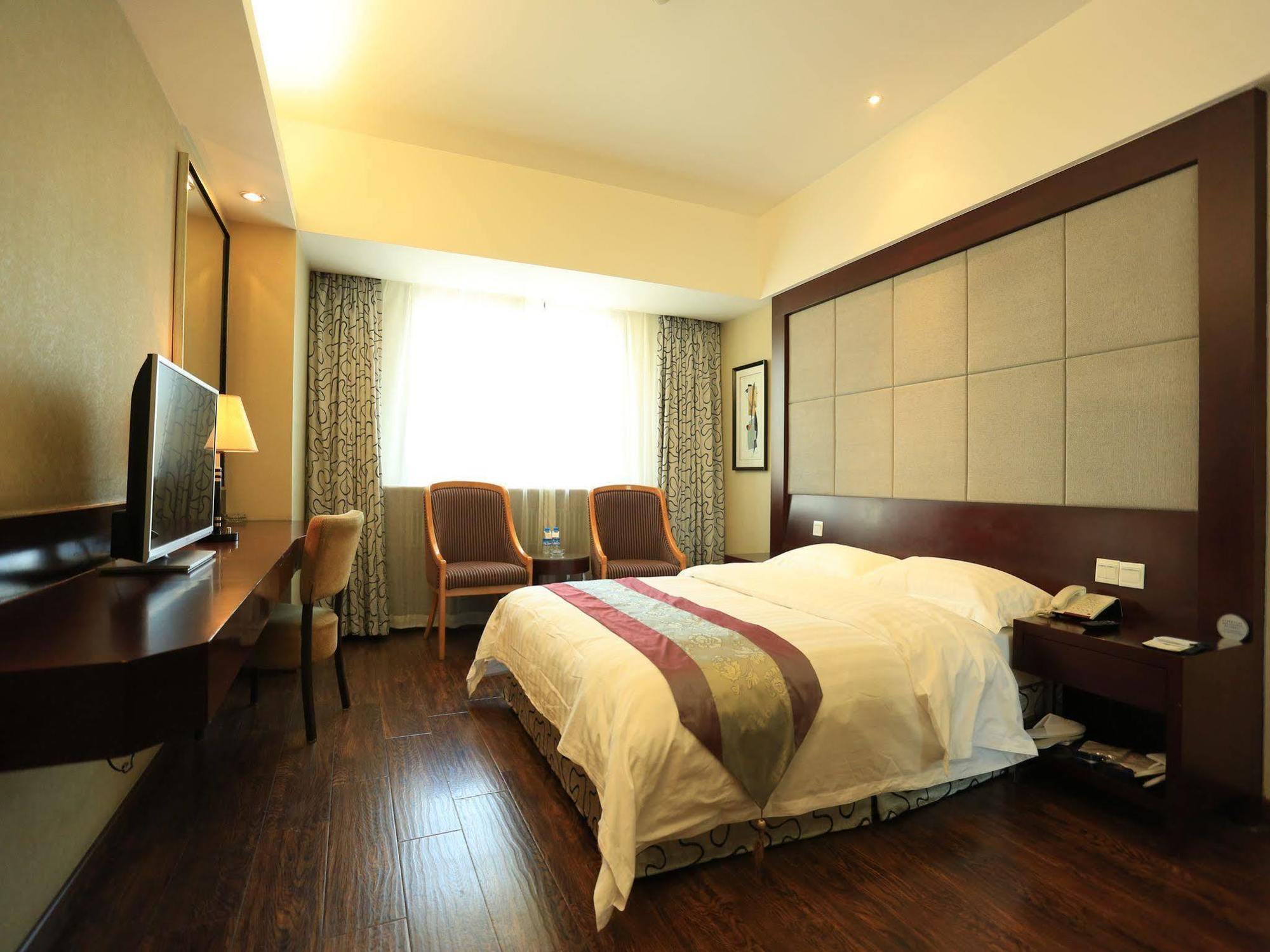 Jin'Gu Hotel Harbin Exterior foto